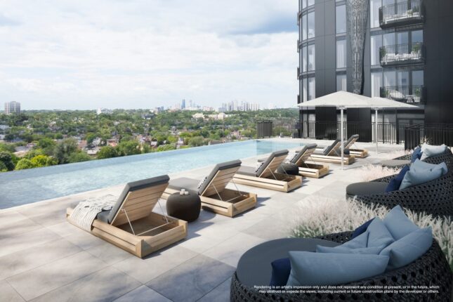 Galleria 03 Condos Pool